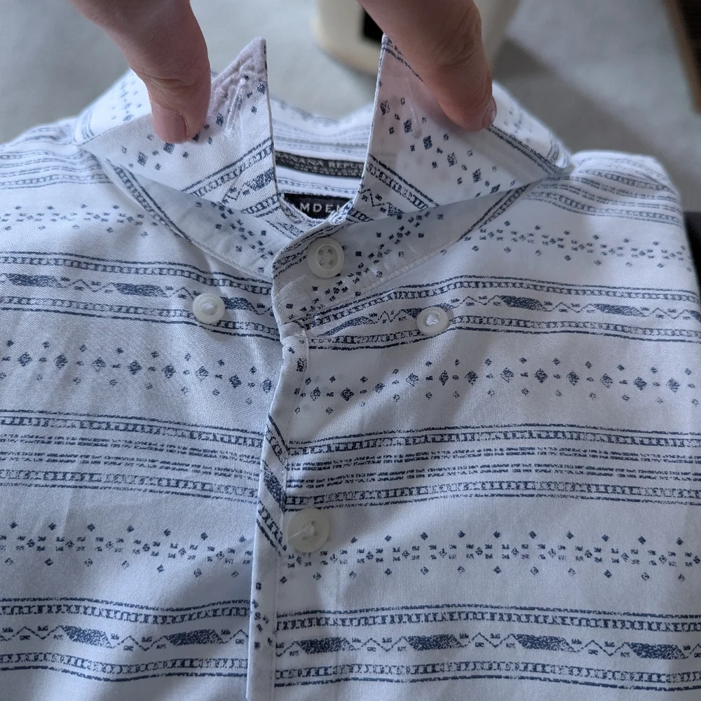 Banana Republic Cotton Camden Fit Lightweight Custom O78 Wash Shirt